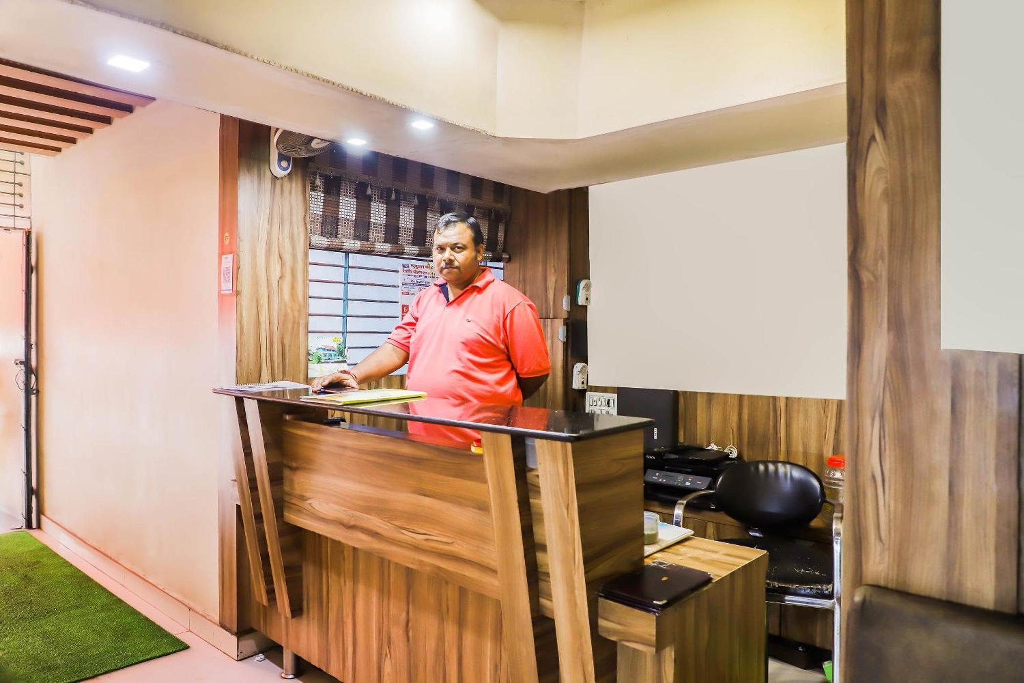 Spot On Bagiya Restaurant Hotel Harda Ngoại thất bức ảnh