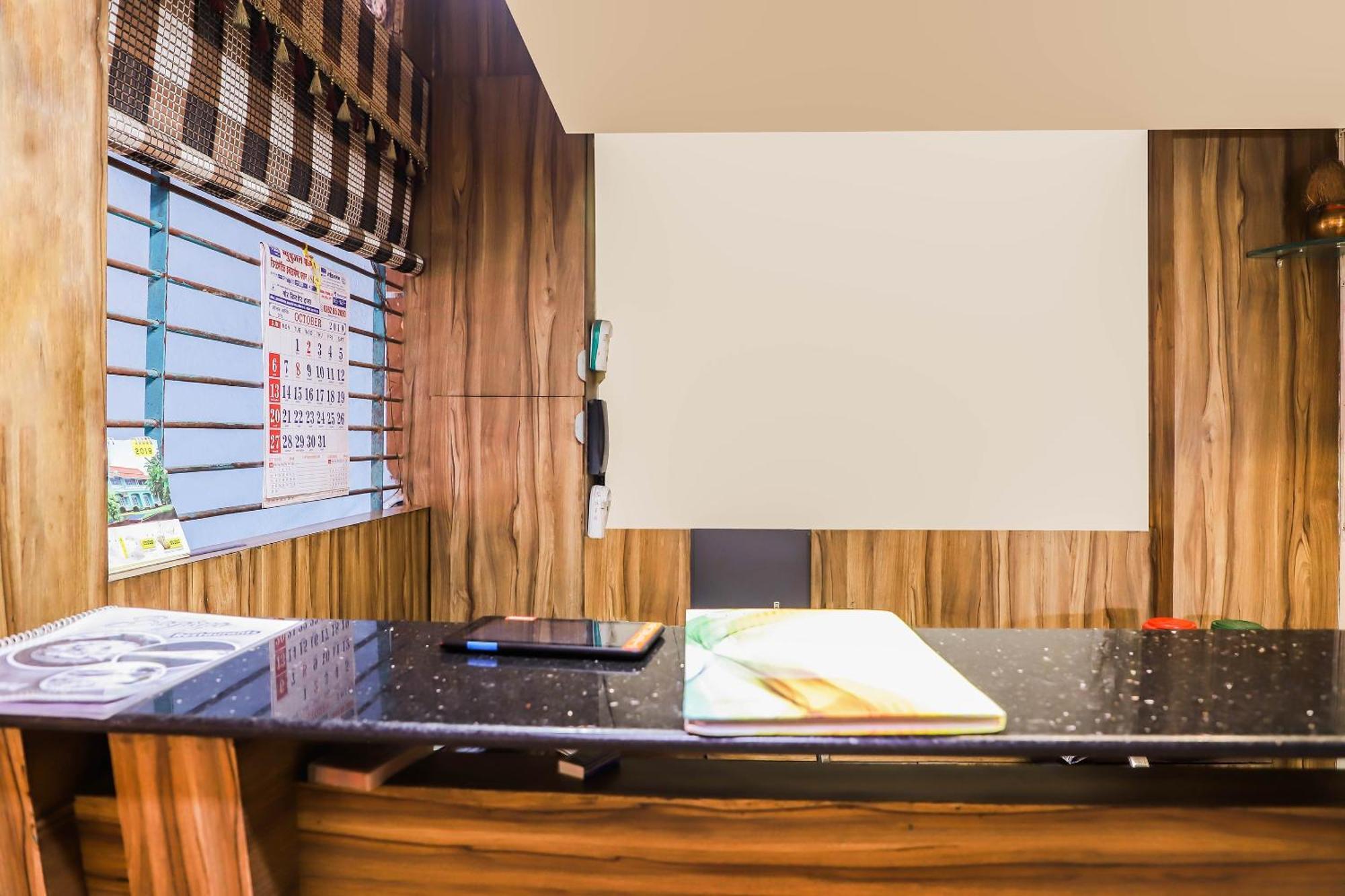 Spot On Bagiya Restaurant Hotel Harda Ngoại thất bức ảnh